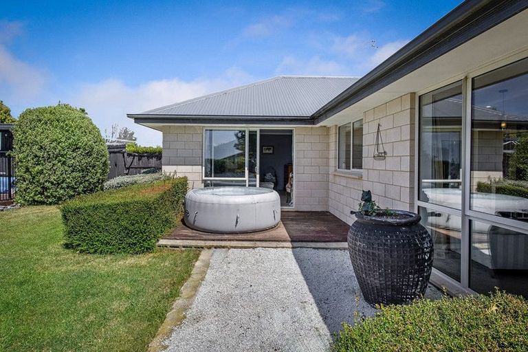 Photo of property in 786 Weedons Ross Road, West Melton, 7618