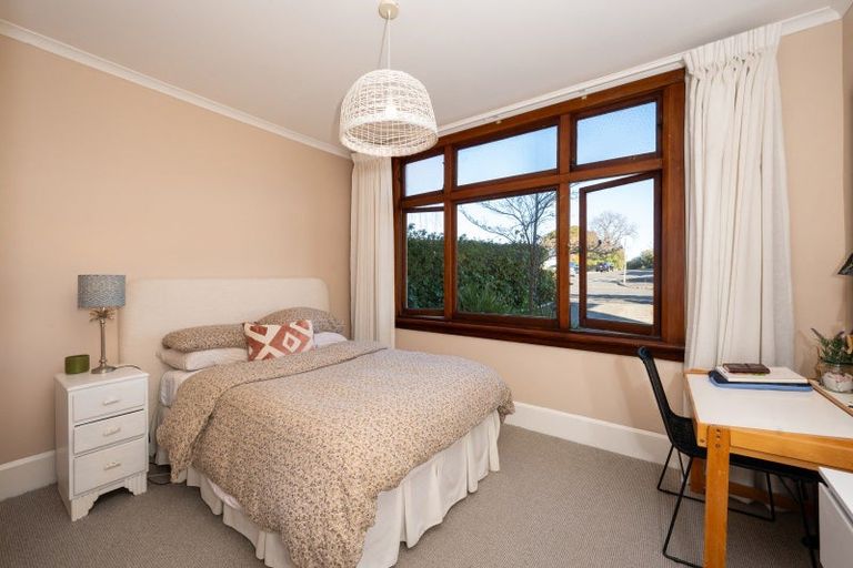 Photo of property in 55 Napier Terrace, Hospital Hill, Napier, 4110