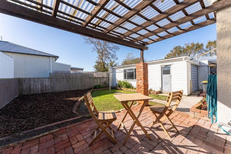 Photo of property in 40 Kirkcaldy Street, South Dunedin, Dunedin, 9012