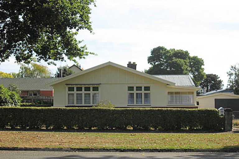 Photo of property in 202 Queen Street, Waimate, 7924