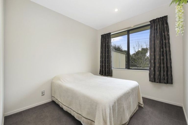 Photo of property in 9 Little Oaks Drive, Yaldhurst, Christchurch, 8042