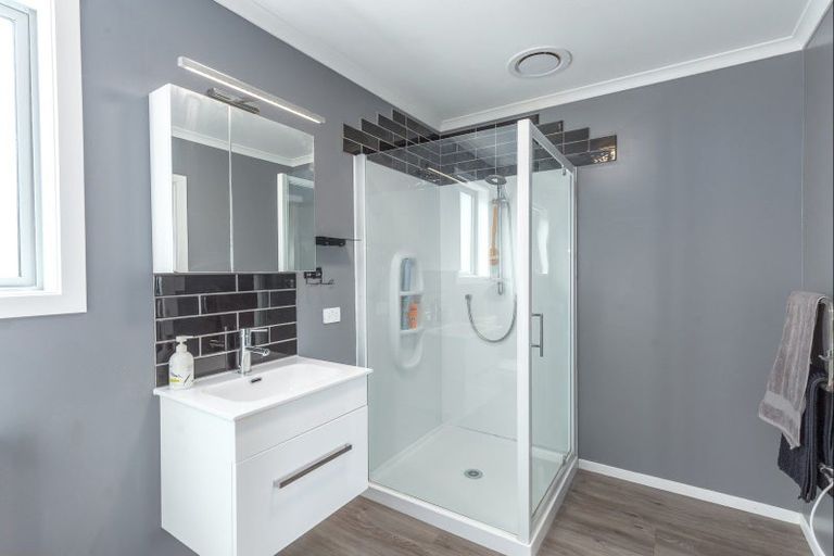 Photo of property in 91 Chester Park Drive, West Taratahi, Carterton, 5791