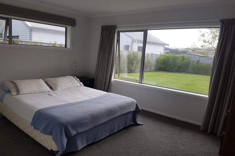 Photo of property in 56 Resolution Drive, Whitby, Porirua, 5024