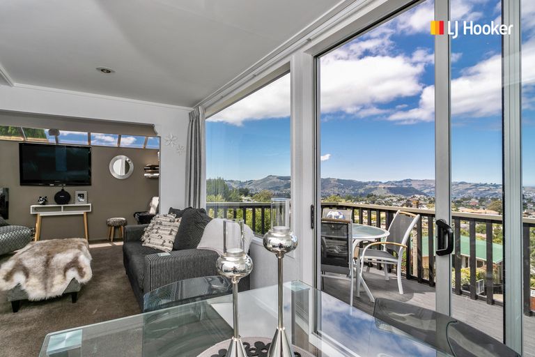 Photo of property in 24 Larkins Street, Helensburgh, Dunedin, 9010