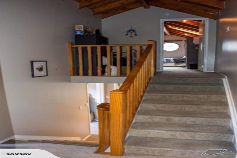 Photo of property in 111 Glenmore Road, Sunnyhills, Auckland, 2010