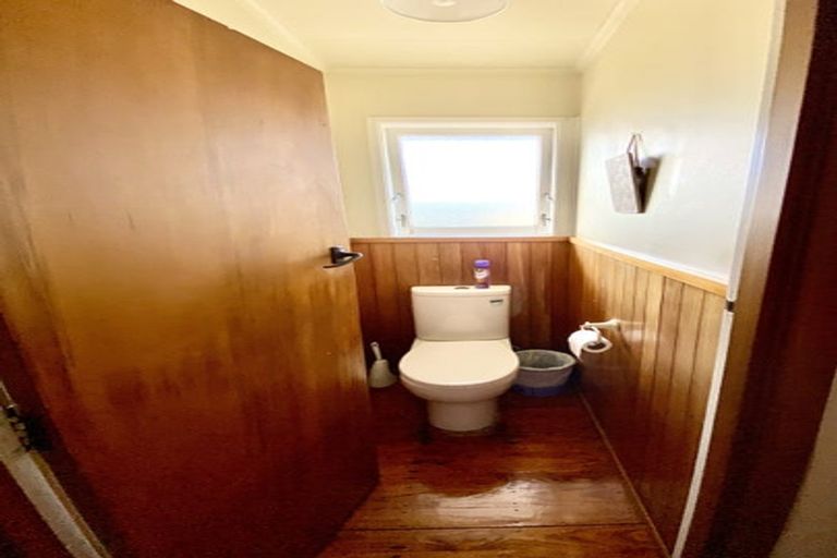 Photo of property in 4 Gossamer Drive, Pakuranga Heights, Auckland, 2010