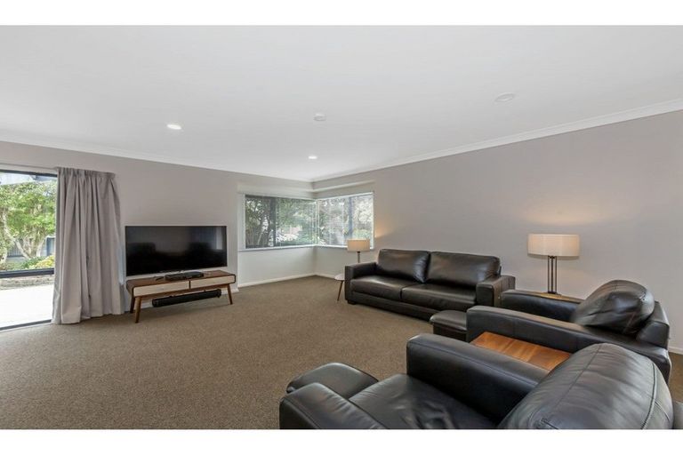 Photo of property in 137 Brightside Road, Stanmore Bay, Whangaparaoa, 0932