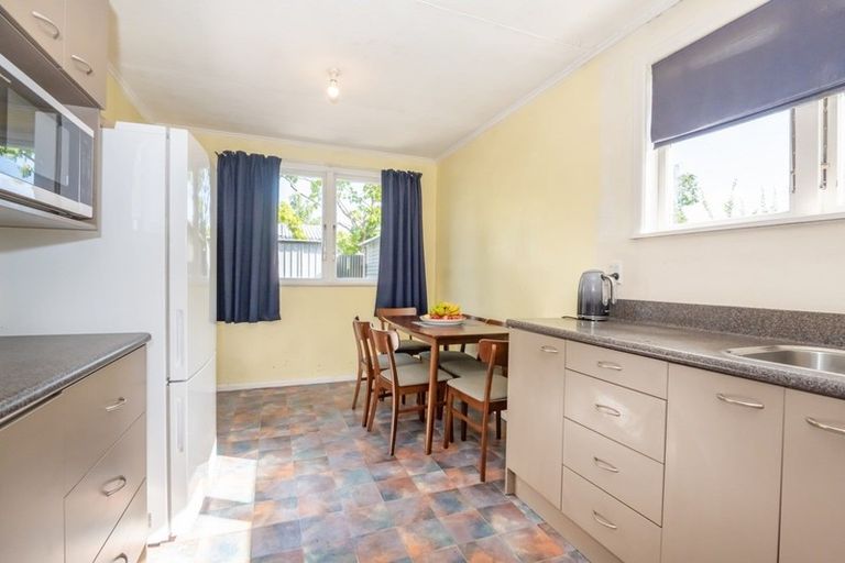 Photo of property in 233 Lumsden Place, Akina, Hastings, 4122