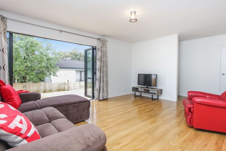 Photo of property in 97 Keegan Drive, Massey, Auckland, 0614