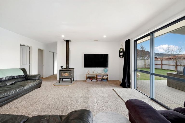 Photo of property in 13 Ash Avenue, Albert Town, Wanaka, 9305