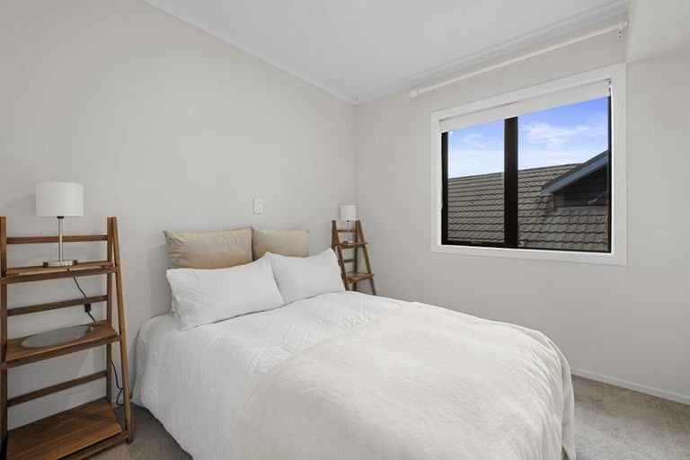 Photo of property in 188 Sandspit Road, Shelly Park, Auckland, 2014