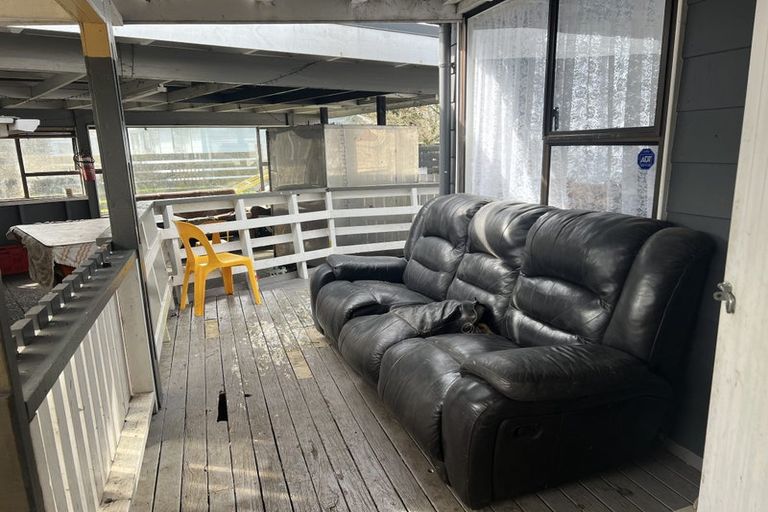 Photo of property in 15 John Walker Drive, Manurewa, Auckland, 2102