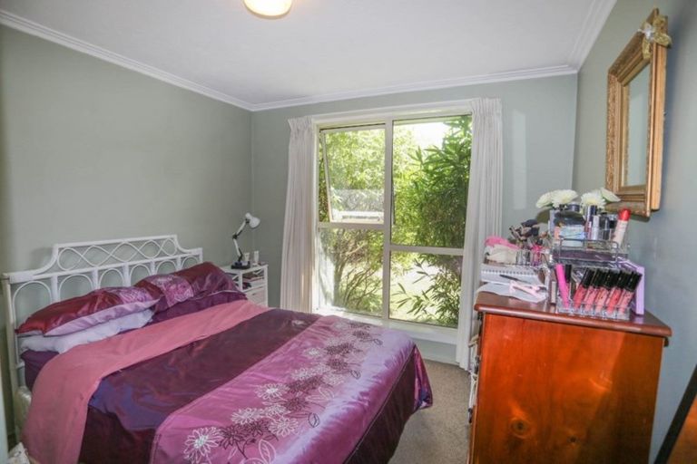 Photo of property in 2/65 Whitby Street, Burnside, Christchurch, 8053