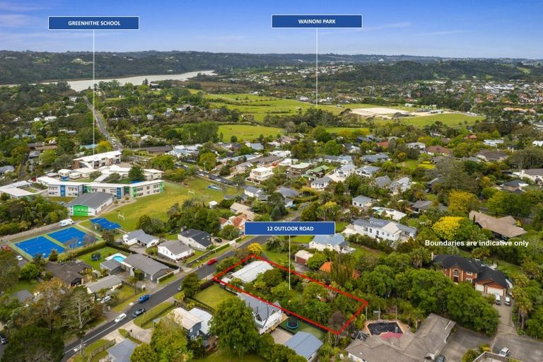 Photo of property in 12 Outlook Road, Greenhithe, Auckland, 0632