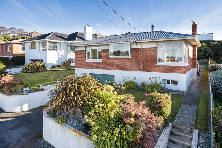 Photo of property in 154 Easther Crescent, Kew, Dunedin, 9012