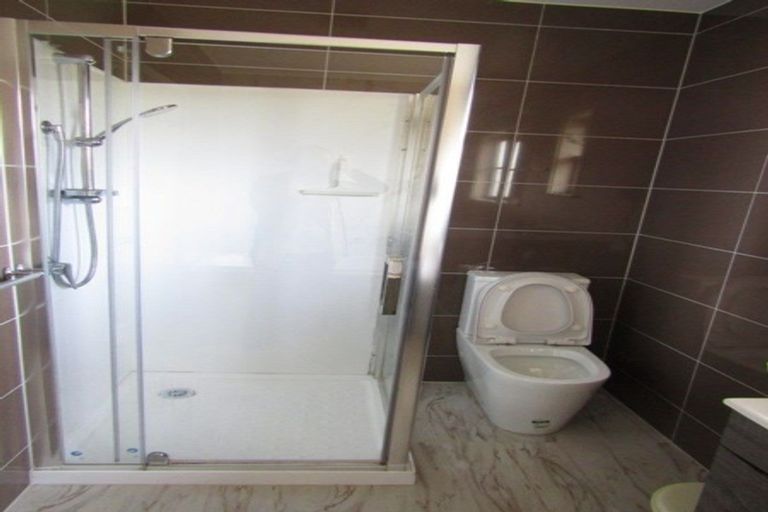 Photo of property in 72 Mclean Avenue, Papatoetoe, Auckland, 2025