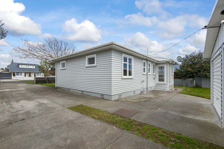 Photo of property in 11 Hereford Street, Levin, 5510
