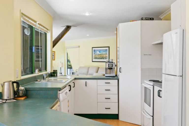 Photo of property in 30 Pihanga Road, Kuratau, Turangi, 3381