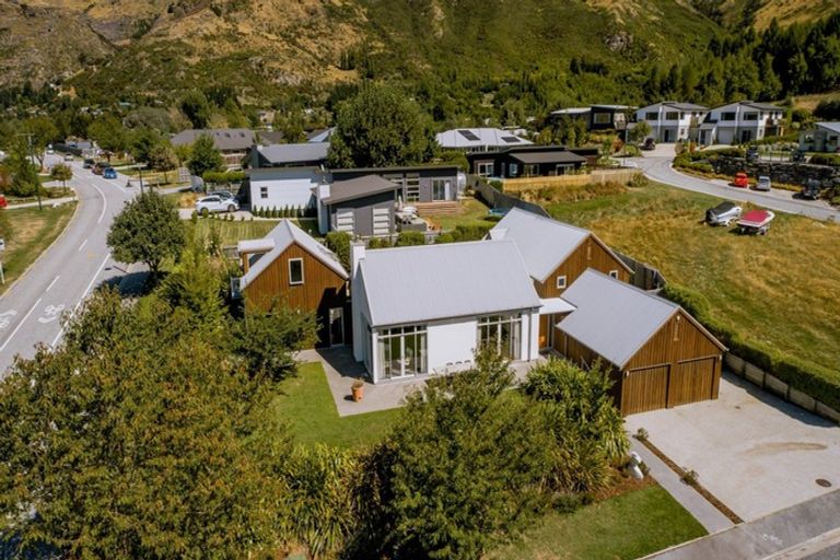 Photo of property in 16 Atley Road, Arthurs Point, Queenstown, 9371