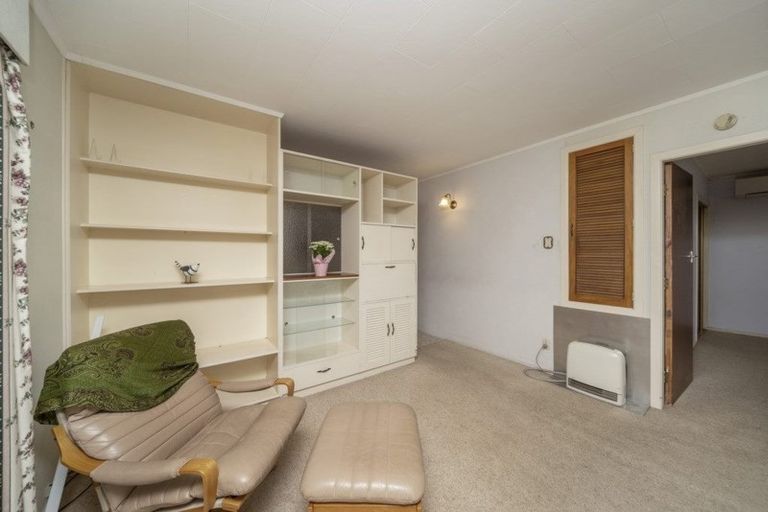 Photo of property in 4a Price Street, Westown, New Plymouth, 4310