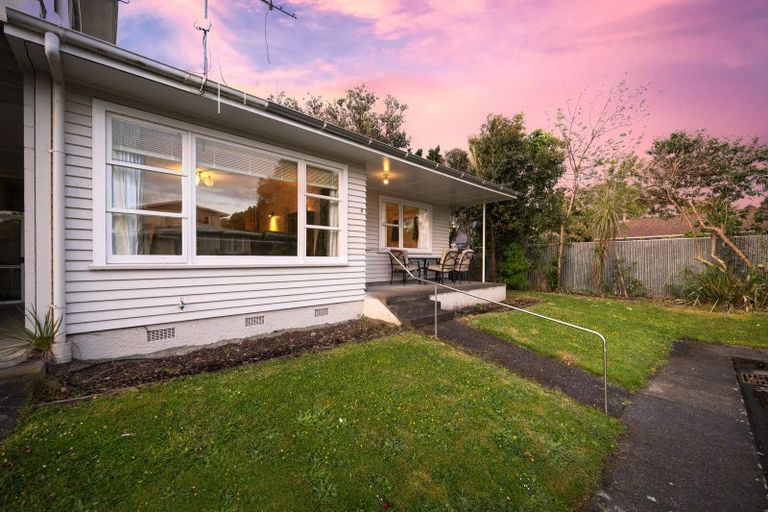 Photo of property in 9 Te Awe Awe Court, Hokowhitu, Palmerston North, 4410