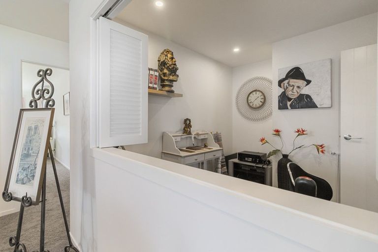 Photo of property in 16 Riverside Place, Katikati, 3129