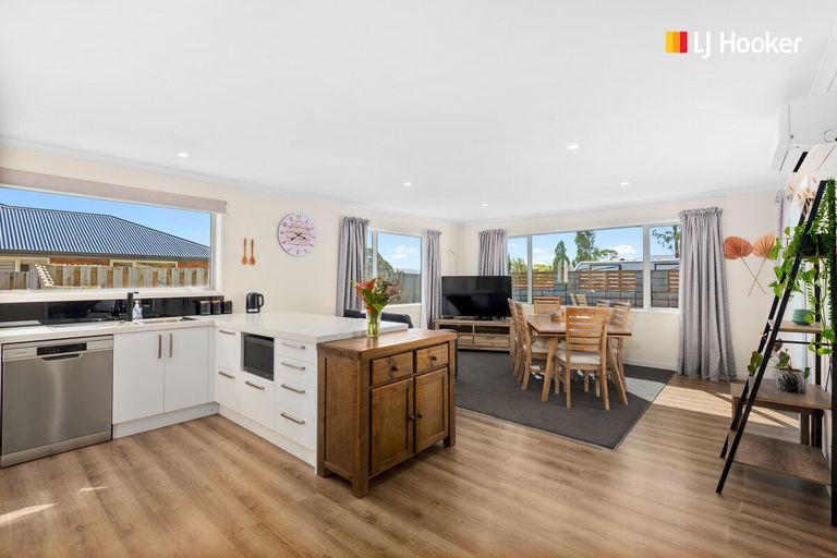 Photo of property in 19 Paterson Road, Mosgiel, 9092