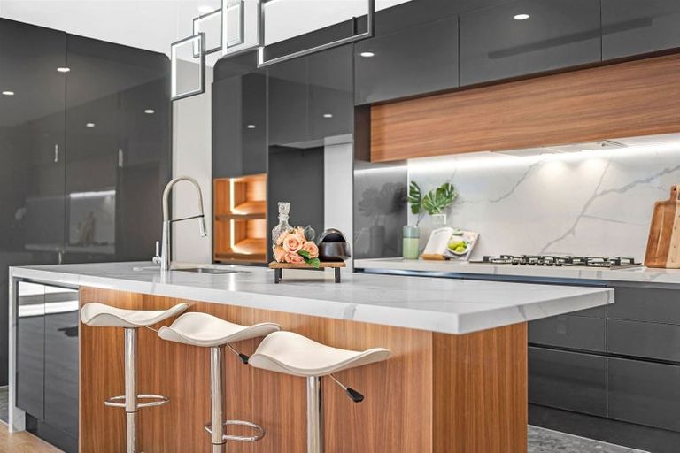 Photo of property in 54 Hikuawa Road, Flat Bush, Auckland, 2019