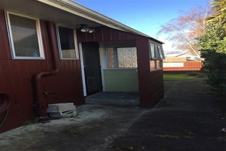 Photo of property in 2/63 Seddon Crescent, Marewa, Napier, 4110