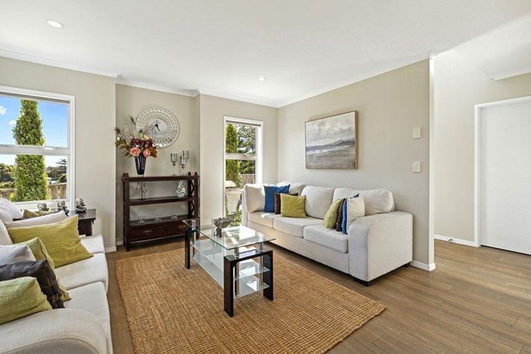 Photo of property in 15c Verran Road, Birkenhead, Auckland, 0626