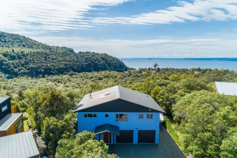 Photo of property in 62 Te Waaka Terrace, Kuratau, Turangi, 3381