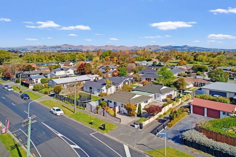 Photo of property in 1/17 Lake Terrace Road, Burwood, Christchurch, 8061