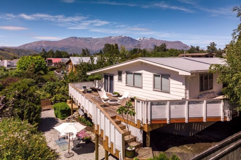 Photo of property in 43 Devon Street, Arrowtown, 9302