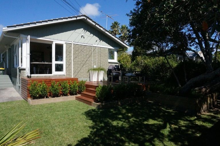 Photo of property in 1/23 Aramoana Avenue, Devonport, Auckland, 0624