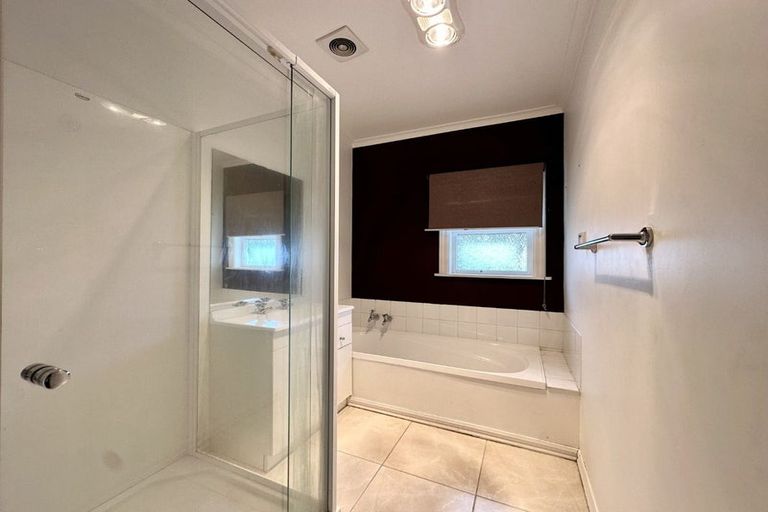 Photo of property in 396 Stokes Valley Road, Stokes Valley, Lower Hutt, 5019