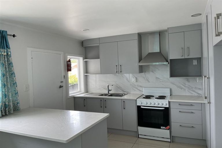 Photo of property in 54 Glen Road, Ranui, Auckland, 0612