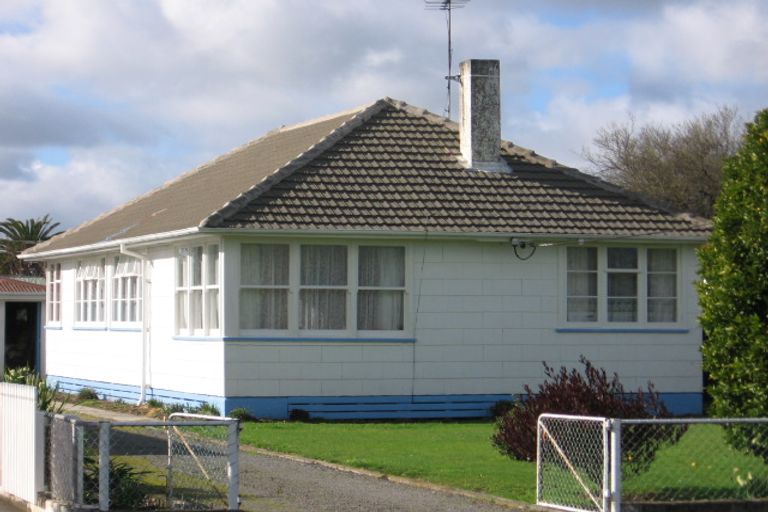 Photo of property in 12 Churchill Avenue, Lansdowne, Masterton, 5810