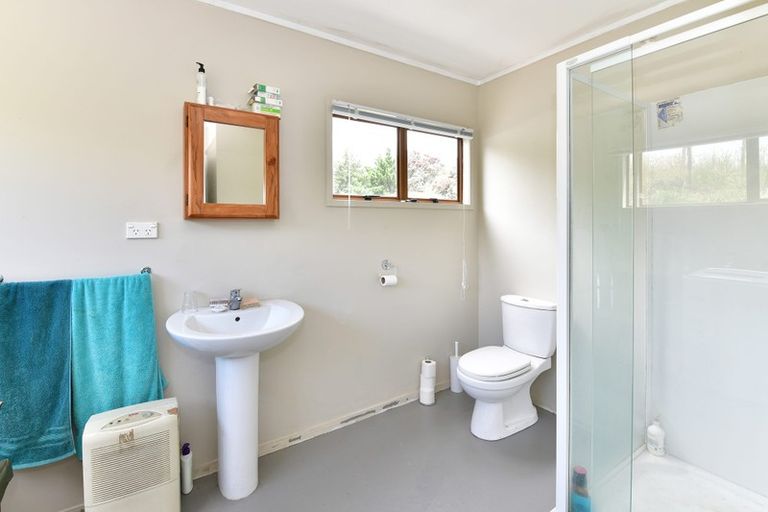 Photo of property in 16 Shelly Beach Road, Shelly Beach, Helensville, 0874