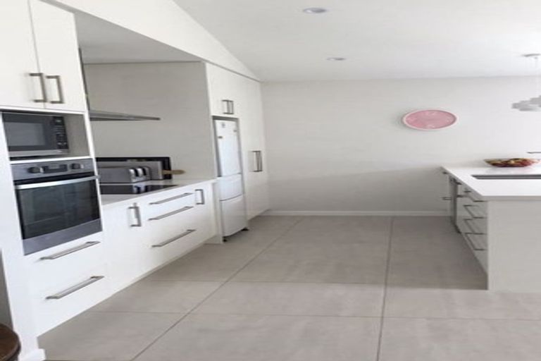 Photo of property in 22 Rotomanu Place, Pyes Pa, Tauranga, 3112