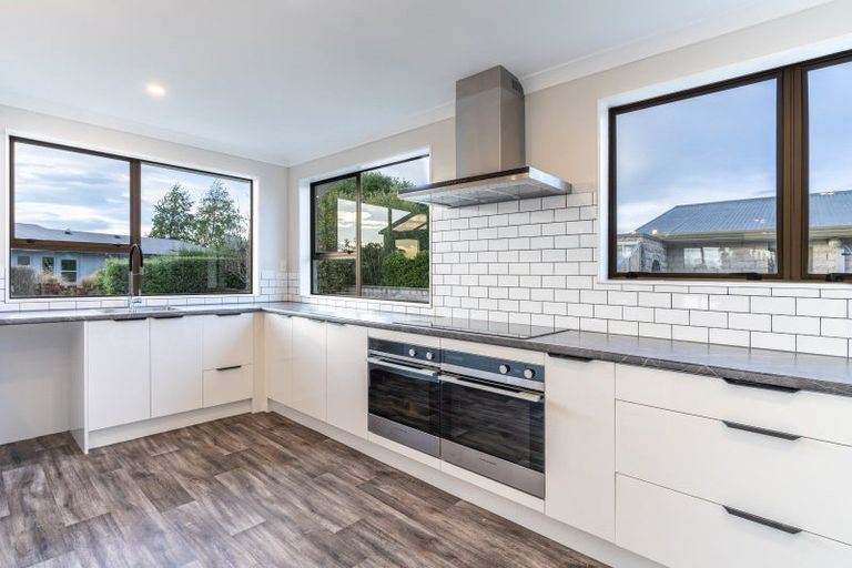 Photo of property in 126 Eglinton Street, Winton, 9720