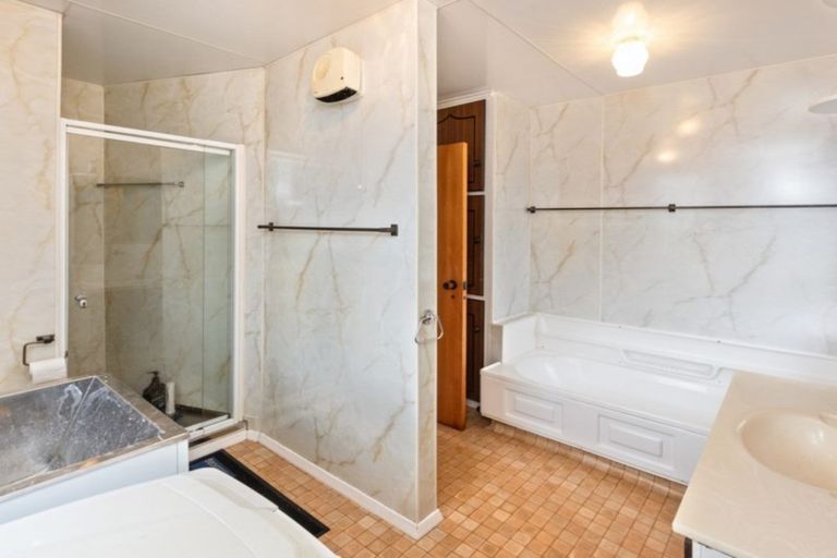 Photo of property in 74 Mclauchlan Street, Springlands, Blenheim, 7201