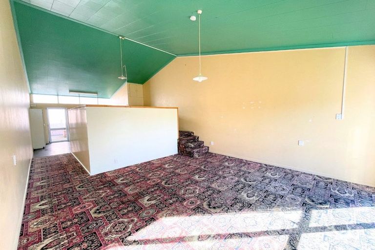 Photo of property in 56 Durie Street, Durie Hill, Wanganui, 4500