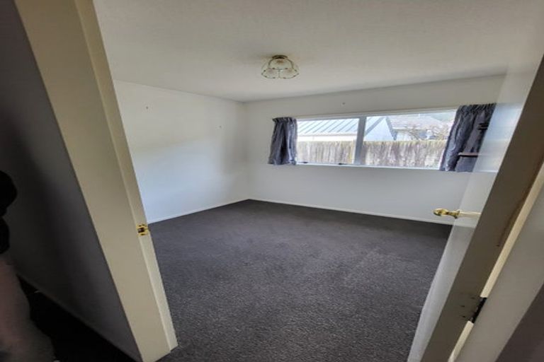 Photo of property in 8/169 Whites Line East, Waiwhetu, Lower Hutt, 5010