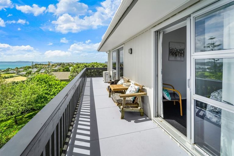 Photo of property in 56 Stanmore Bay Road, Stanmore Bay, Whangaparaoa, 0932