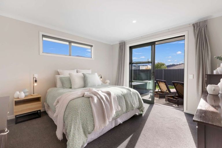 Photo of property in 14 Stowell Drive, Cromwell, 9310