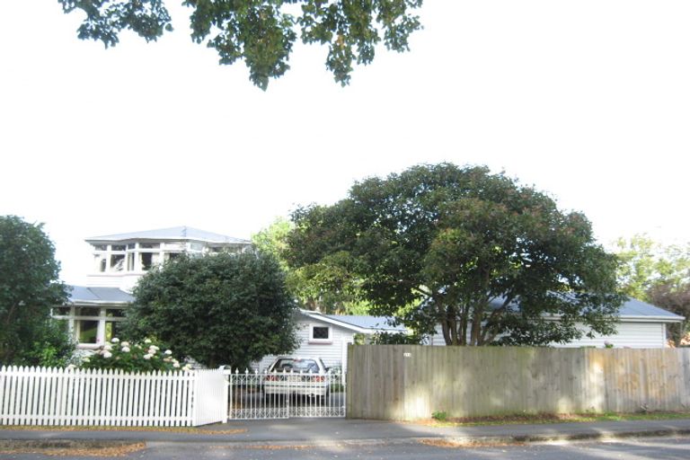 Photo of property in 214 Wilsons Road, Waltham, Christchurch, 8023