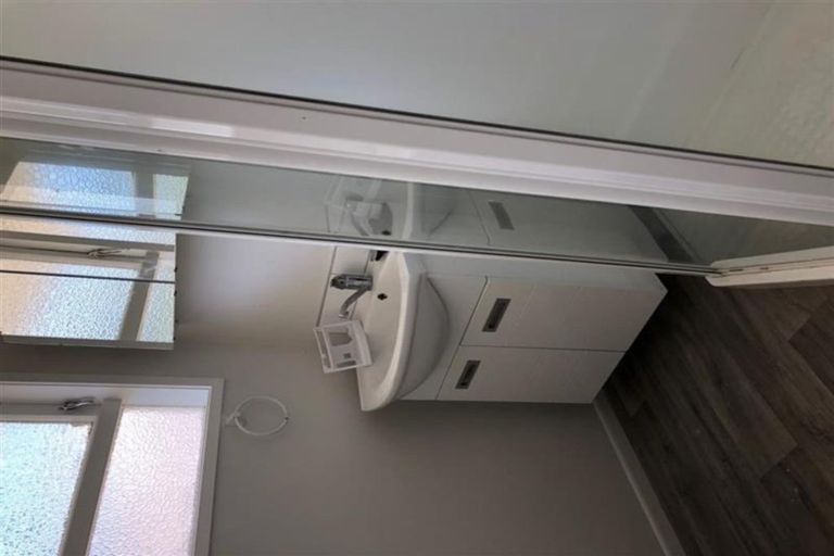 Photo of property in 28 Halver Road, Hillpark, Auckland, 2102