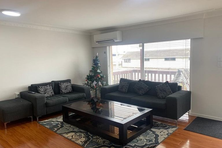 Photo of property in 2/23 Green Street, Papakura, 2110