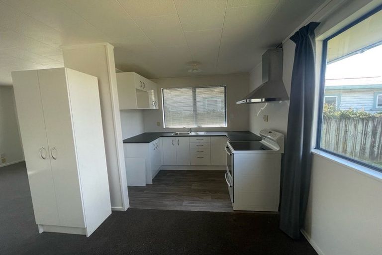 Photo of property in 1a Kent Road, Manurewa, Auckland, 2102