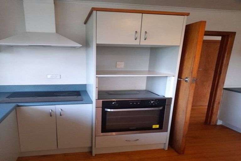 Photo of property in 2 Victoria Avenue, Waiuku, 2123